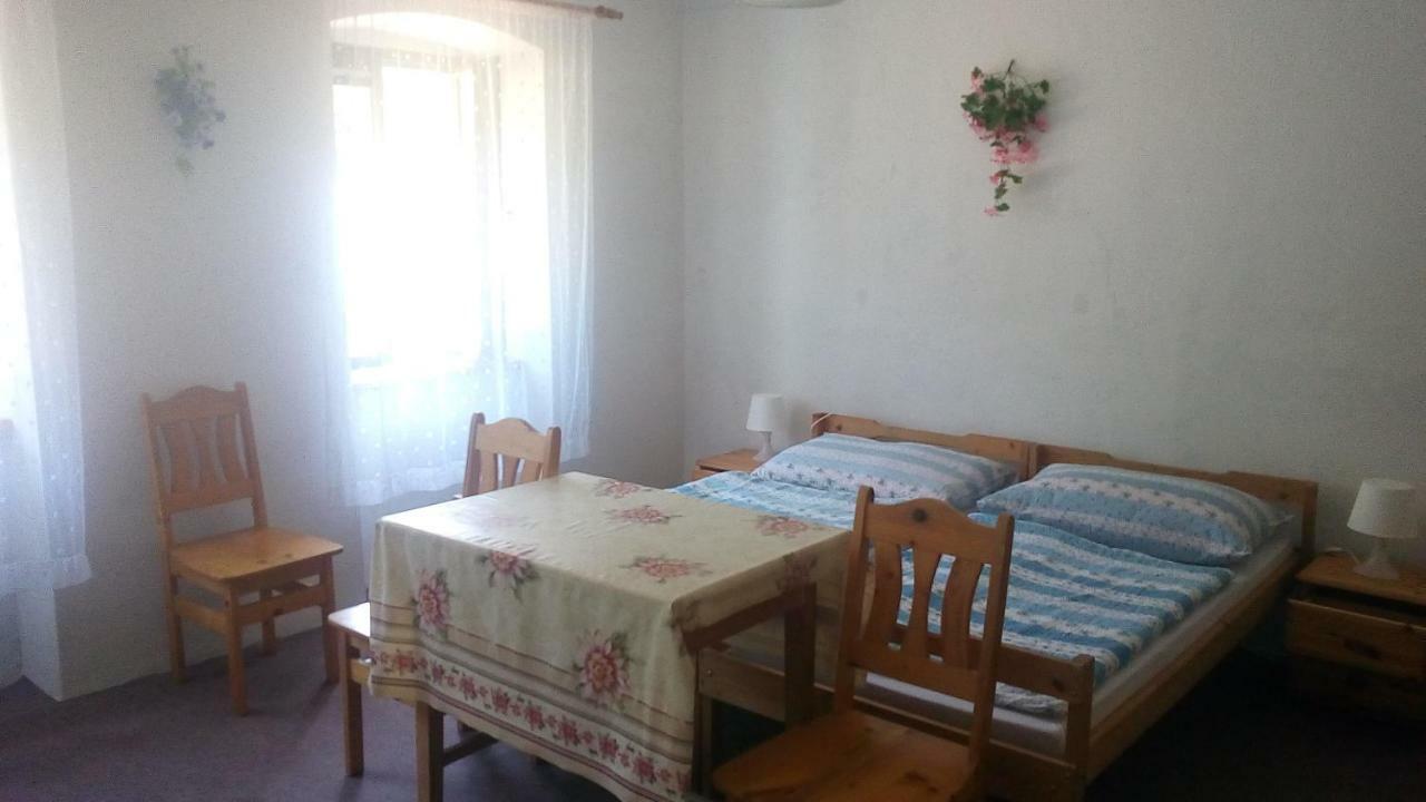 Apartament Pronajem Pokoju Belle Vue Vranov nad Dyjí Zewnętrze zdjęcie